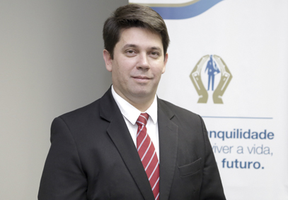 Christian Schneider, do BNY Mellon