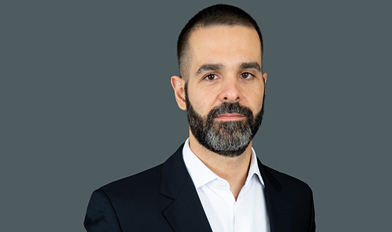 Segundo José Perri, da Quasar Asset, a tendência é que com o tempo o mercado brasileiro comece a se aproximar de práticas já estabelecidas em praças mais desenvolvidas, com curvas de juros distintas que levam em conta o rating e o prazo Segundo José Perri, da Quasar Asset, a tendência é que com o tempo o mercado brasileiro comece a se aproximar de práticas já estabelecidas em praças mais desenvolvidas, com curvas de juros distintas que levam em conta o rating e o prazo